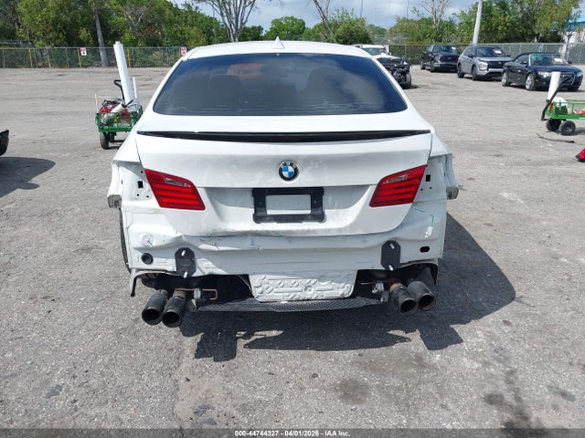 2012 Bmw 550i მანქანა იყიდება აუქციონზე, vin: WBAFR9C58CDV59317, აუქციონის ნომერი: 44744327
