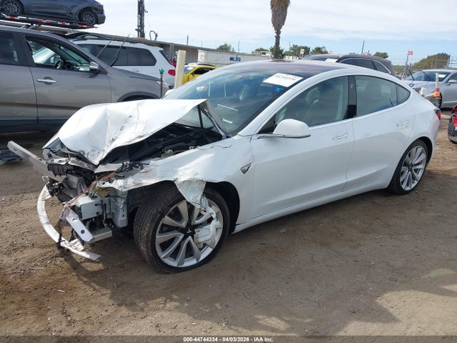 Продаж на аукціоні авто 2018 Tesla Model 3 Long Range/mid Range, vin: 5YJ3E1EA9JF050677, номер лоту: 44744334