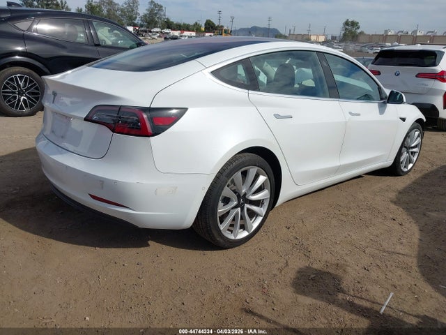 Продаж на аукціоні авто 2018 Tesla Model 3 Long Range/mid Range, vin: 5YJ3E1EA9JF050677, номер лоту: 44744334