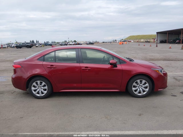 Toyota COROLLA LE 2022 JTDEPMAE4NJ191099 Image 14