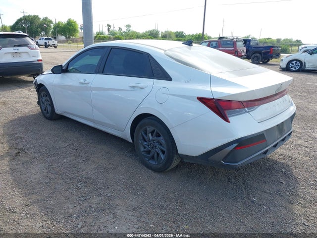 44744343 :رقم المزاد ، KMHLM4DGXRU797293 vin ، 2024 Hyundai Elantra Sel مزاد بيع