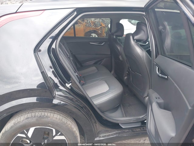 KIA Niro Ev Wind 2024 KNDCR3L17R5102324 Image 8