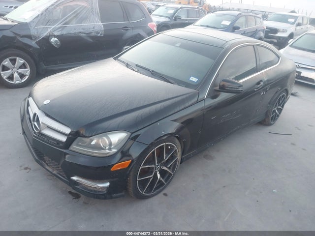 44744372 :رقم المزاد ، WDDGJ4HB5DG056138 vin ، 2013 Mercedes-benz C 250 مزاد بيع