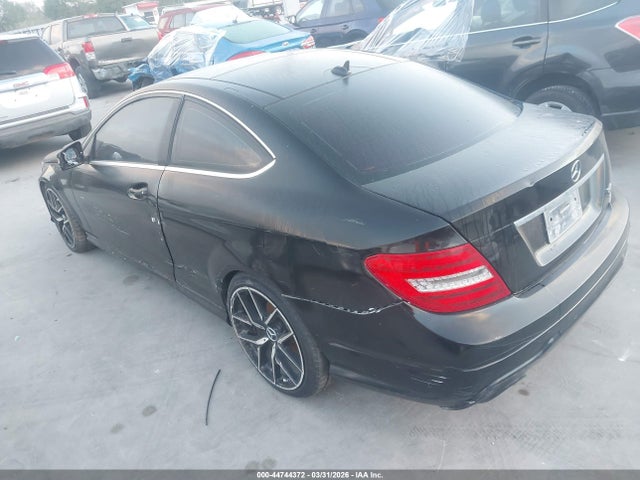 44744372 :رقم المزاد ، WDDGJ4HB5DG056138 vin ، 2013 Mercedes-benz C 250 مزاد بيع