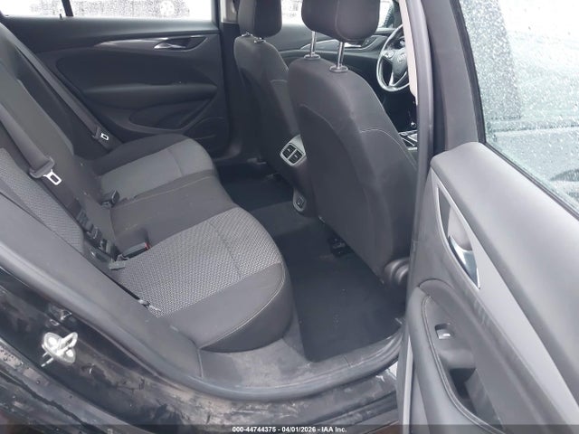 Продаж на аукціоні авто 2018 Buick Regal Sportback Preferred, vin: W04GL6SX0J1064323, номер лоту: 44744375