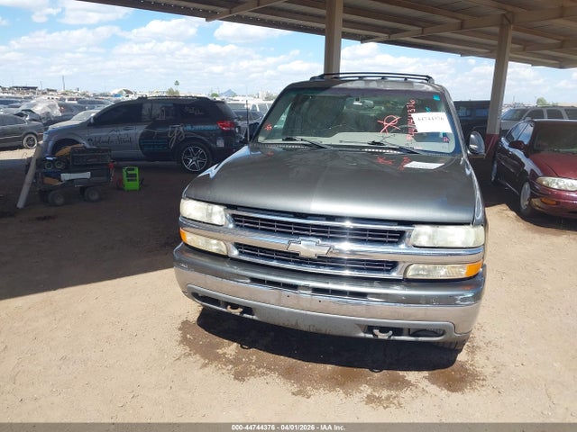 44744376 :رقم المزاد ، 1GNEK13T8YJ194060 vin ، 2000 Chevrolet Tahoe All New Ls مزاد بيع