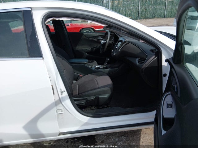 1G1ZC5STXLF083448 Chevrolet Malibu Fwd 1fl