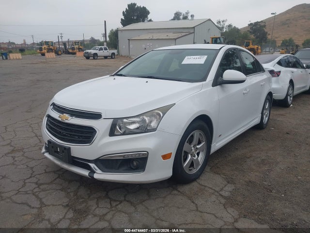 Chevrolet Cruze 1lt Auto 2015 1G1PC5SB7F7253973 Image 2
