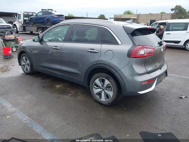 KNDCB3LC6J5128391 KIA NIRO LX