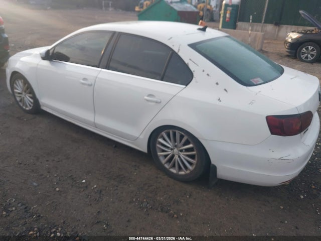 2011 Volkswagen Jetta 2.5l Sel მანქანა იყიდება აუქციონზე, vin: 3VWLZ7AJ8BM380964, აუქციონის ნომერი: 44744426