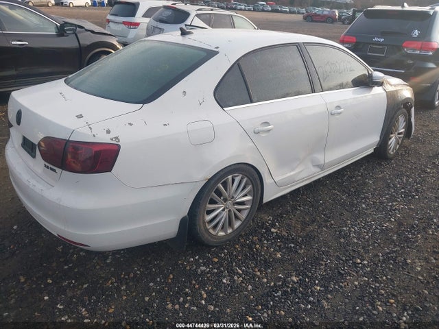 2011 Volkswagen Jetta 2.5l Sel მანქანა იყიდება აუქციონზე, vin: 3VWLZ7AJ8BM380964, აუქციონის ნომერი: 44744426