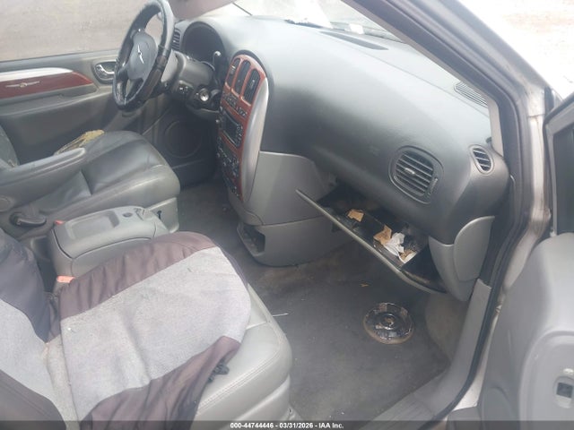 2006 Chrysler Town & Country Limited მანქანა იყიდება აუქციონზე, vin: 2A4GP64L76R708580, აუქციონის ნომერი: 44744446