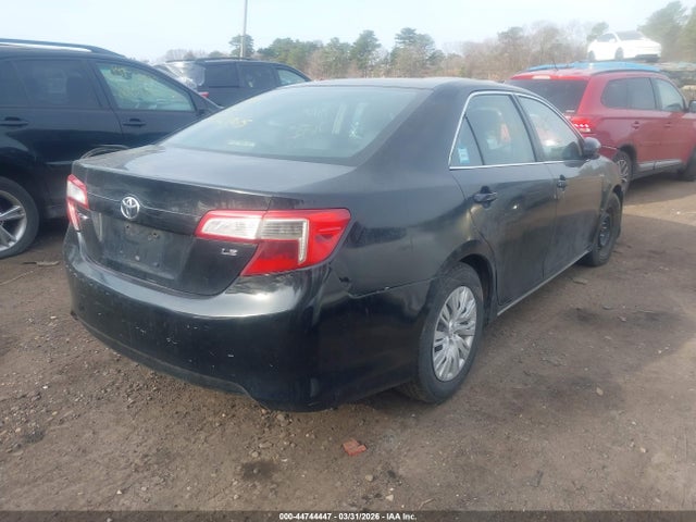 44744447 :رقم المزاد ، 4T4BF1FK4DR326034 vin ، 2013 Toyota Camry Le مزاد بيع