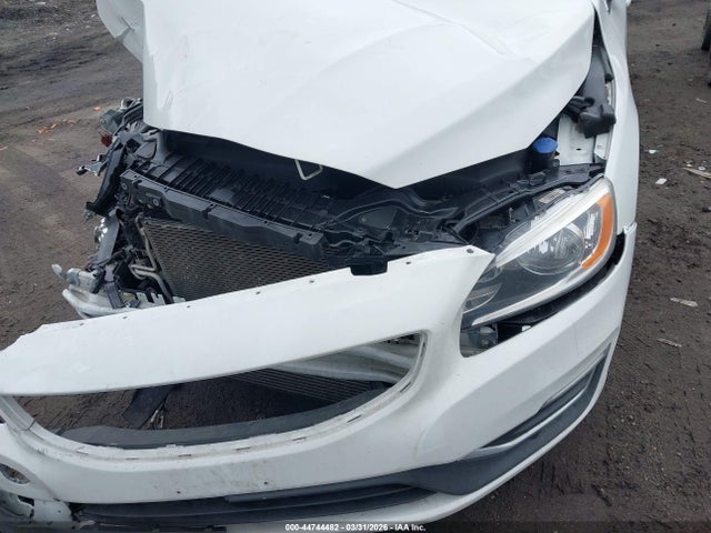 Volvo S60 T5 Drive-e Premier 2016 YV126MFK9G2390967 Image 14