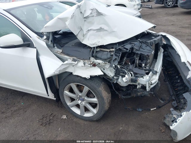 Volvo S60 T5 Drive-e Premier 2016 YV126MFK9G2390967 Image 16
