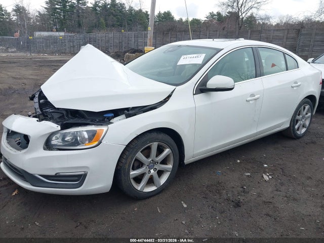 Volvo S60 T5 Drive-e Premier 2016 YV126MFK9G2390967 Image 2