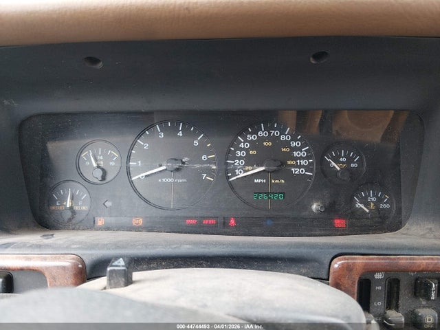 44744493 :رقم المزاد ، 1J4GZ48S0WC316114 vin ، 1998 Jeep Grand Cherokee Laredo مزاد بيع