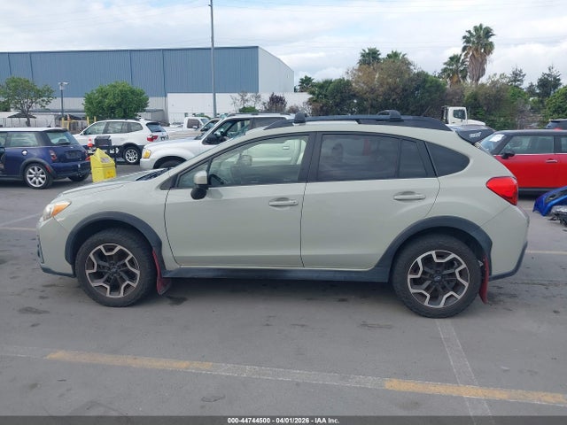 Subaru Crosstrek 2.0i Premium 2017 JF2GPABC3H9206865 Image 14