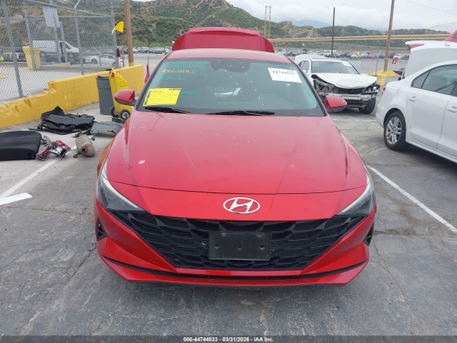 5NPLM4AGXMH036176 Hyundai ELANTRA SEL