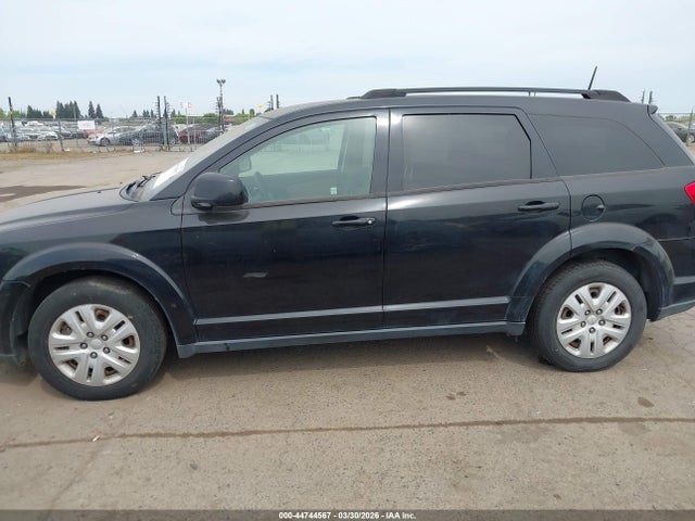 3C4PDCBB1KT737765 Dodge JOURNEY SE
