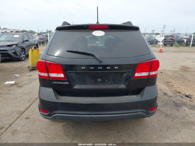 3C4PDCBB1KT737765 Dodge JOURNEY SE