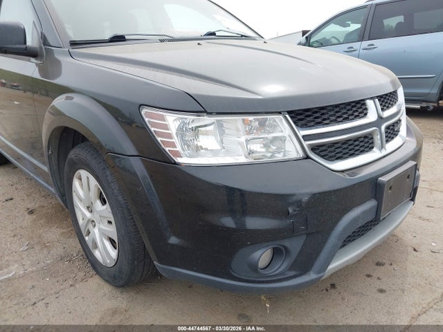3C4PDCBB1KT737765 Dodge JOURNEY SE
