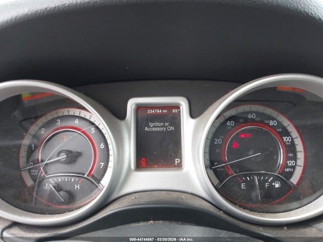 3C4PDCBB1KT737765 Dodge JOURNEY SE