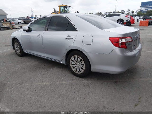 4T4BF1FK8ER417826 Toyota CAMRY LE