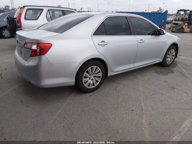 4T4BF1FK8ER417826 Toyota CAMRY LE