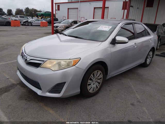 4T4BF1FK8ER417826 Toyota CAMRY LE
