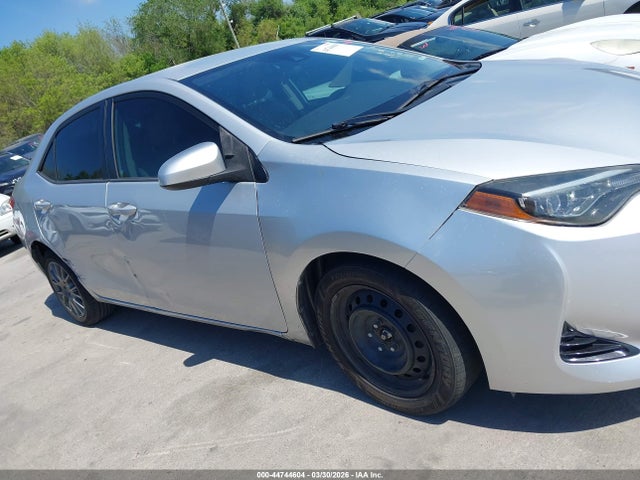Toyota COROLLA LE 2017 2T1BURHE0HC881916 Image 13