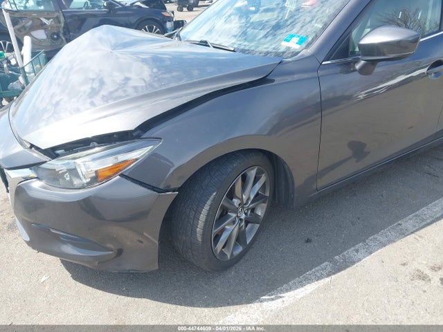 Продаж на аукціоні авто 2018 Mazda Mazda3 Touring, vin: 3MZBN1V30JM265967, номер лоту: 44744609