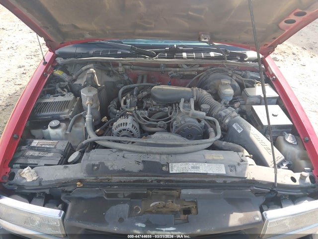 2000 CHEVROLET BLAZER 1GNDT13W8Y2401897 Photo 9