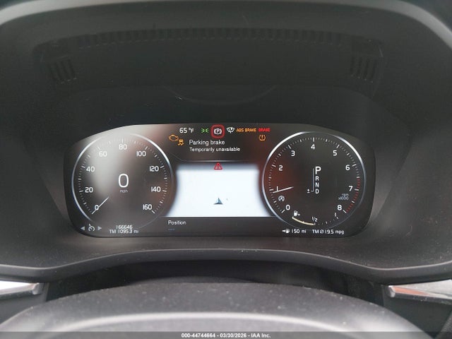 2018 VOLVO XC60 LYVA22RKXJB105180 Photo 6