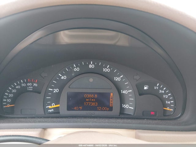 44744665 :رقم المزاد ، WDBRF64J52F247721 vin ، 2002 Mercedes-benz C 320 مزاد بيع