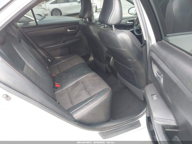 4T1BF1FK4GU163464 Toyota CAMRY SE