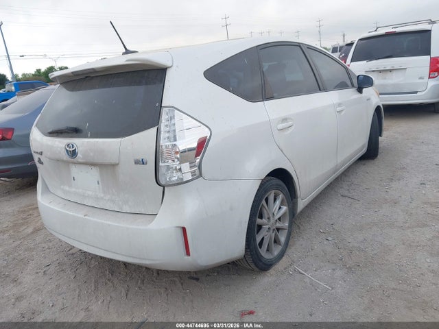 JTDZN3EU1E3324053 Toyota Prius V Five