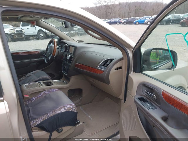44744697 :رقم المزاد ، 2C4RC1GG6DR569146 vin ، 2013 Chrysler Town & Country Limited مزاد بيع