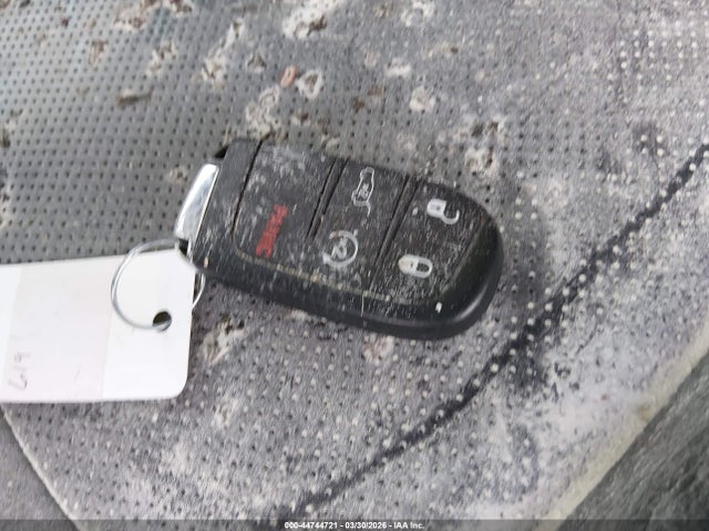 2019 JEEP COMPASS 3C4NJDCB4KT622856 Photo 10