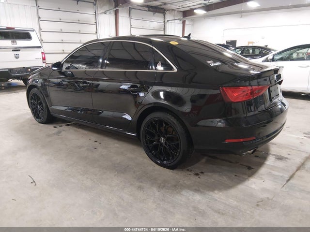 Продаж на аукціоні авто 2015 Audi A3 2.0t Premium, vin: WAUEFGFF3F1009798, номер лоту: 44744724