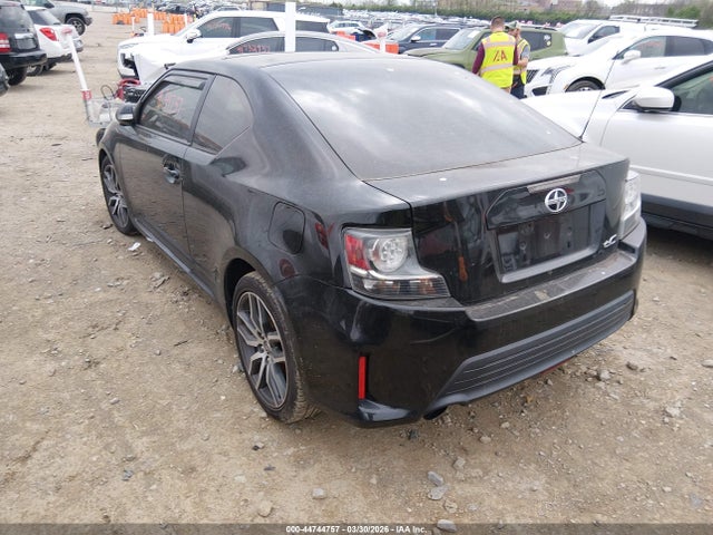 2015 SCION TC JTKJF5C79F3096624 Photo 2
