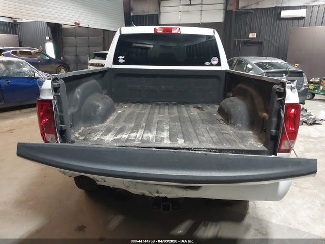 Продажа на аукционе авто 2019 Ram 1500 Classic Express  4x4 6'4 Box, vin: 1C6RR7FG2KS570798, номер лота: 44744769