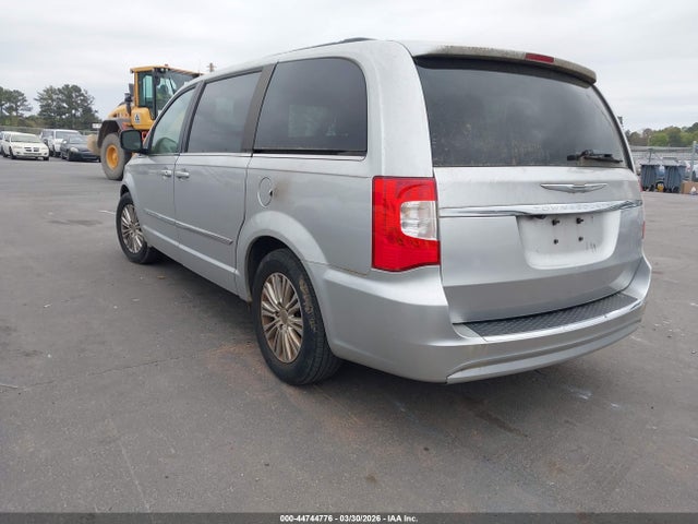 2011 CHRYSLER TOWN & COUNTRY 2A4RR5DG8BR783055 Photo 2