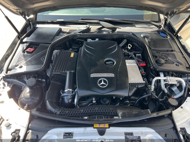 2015 Mercedes-benz C 300 4matic მანქანა იყიდება აუქციონზე, vin: 55SWF4KB0FU003746, აუქციონის ნომერი: 44744777