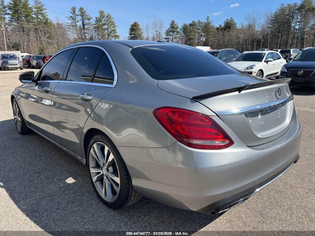 2015 Mercedes-benz C 300 4matic მანქანა იყიდება აუქციონზე, vin: 55SWF4KB0FU003746, აუქციონის ნომერი: 44744777