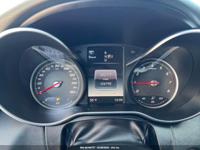 2015 Mercedes-benz C 300 4matic მანქანა იყიდება აუქციონზე, vin: 55SWF4KB0FU003746, აუქციონის ნომერი: 44744777