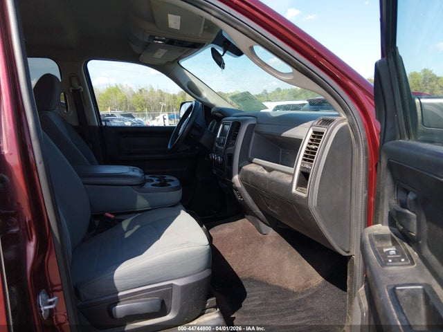 44744800 :رقم المزاد ، 3C6RR7KT1HG543014 vin ، 2017 Ram 1500 Tradesman  4x4 5'7 Box مزاد بيع