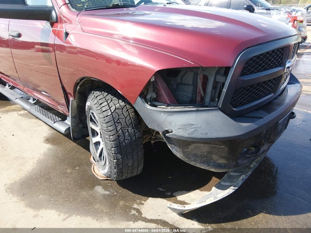 44744800 :رقم المزاد ، 3C6RR7KT1HG543014 vin ، 2017 Ram 1500 Tradesman  4x4 5'7 Box مزاد بيع