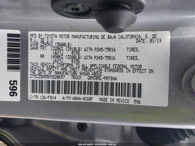 Продажа на аукционе авто 2019 Toyota Tacoma Sr V6, vin: 3TMCZ5AN5KM228697, номер лота: 44744825