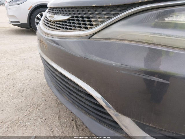 Aukcja sprzedaży 2015 Chrysler 200 Limited, vin: 1C3CCCAB4FN607525, numer aukcji: 44744829